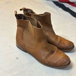 Frye Anna Chelsea Cam Tan Boot - 9.5